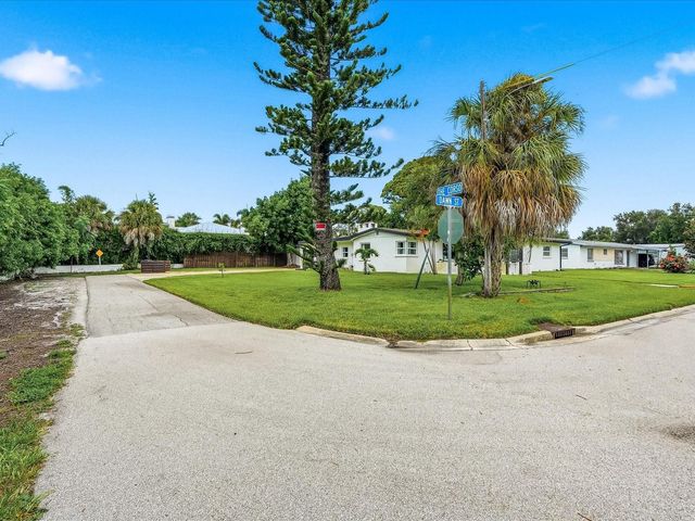 936 DAWN STREET, Venice, FL 34285