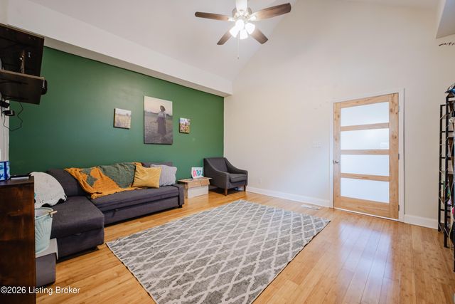 1030 E Oak St, Louisville, KY 40204