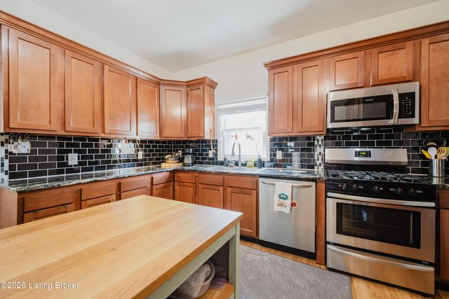 1030 E Oak St, Louisville, KY 40204