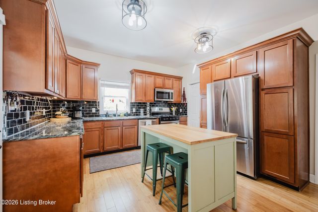1030 E Oak St, Louisville, KY 40204
