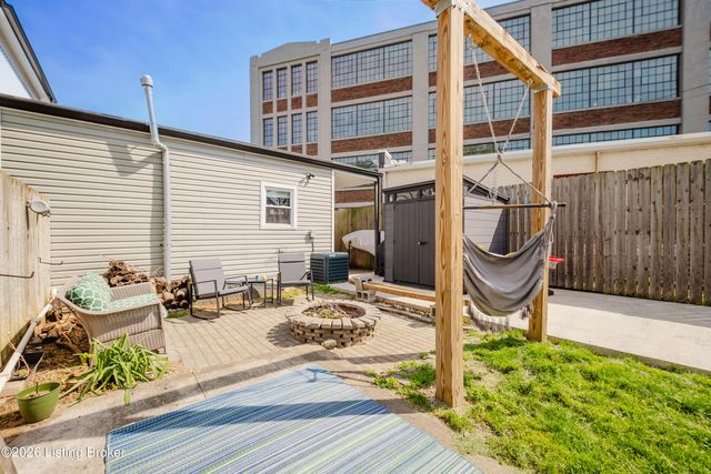 1030 E Oak St, Louisville, KY 40204