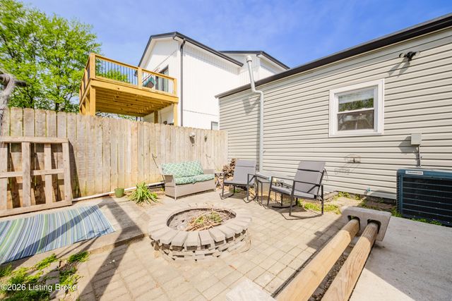 1030 E Oak St, Louisville, KY 40204