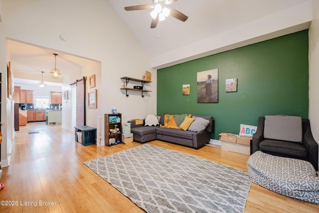 1030 E Oak St, Louisville, KY 40204