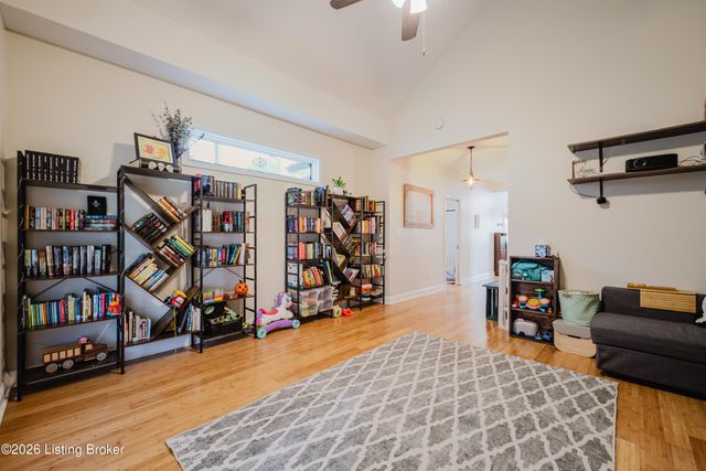 1030 E Oak St, Louisville, KY 40204