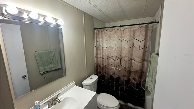 6710 36TH AVENUE E 63, Palmetto, FL 34221