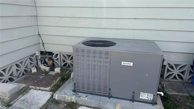 6710 36TH AVENUE E 63, Palmetto, FL 34221