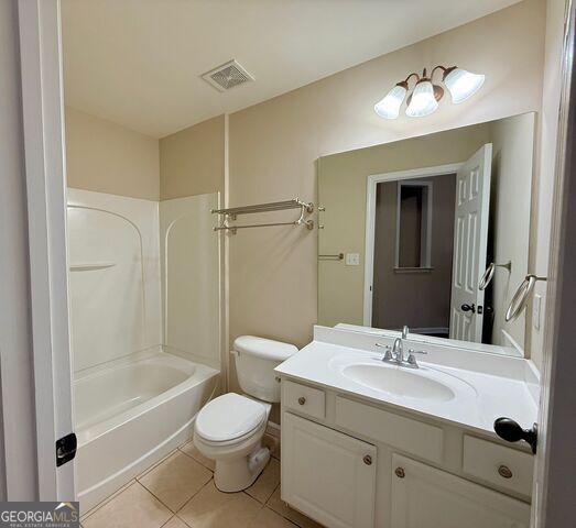 525 Grove Field Court, Suwanee, GA 30024