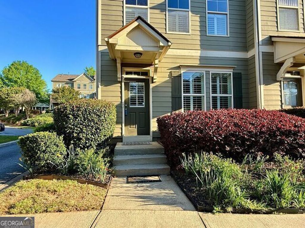 525 Grove Field Court, Suwanee, GA 30024