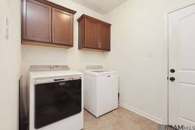 18341 Sunset Park Dr, Prairieville, LA 70769