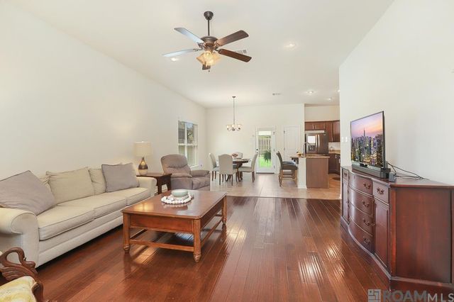 18341 Sunset Park Dr, Prairieville, LA 70769