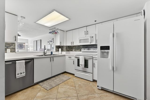 2700 N Hwy A1a 507, Fort Pierce, FL 34949