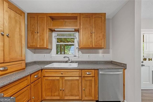 6276 New Mill Trail, Acworth, GA 30102