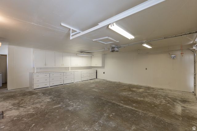 8547 S COACHMAN WAY, West Jordan, UT 84088