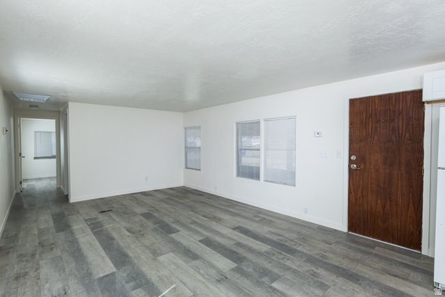 8547 S COACHMAN WAY, West Jordan, UT 84088