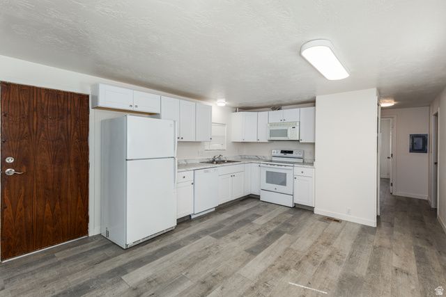 8547 S COACHMAN WAY, West Jordan, UT 84088