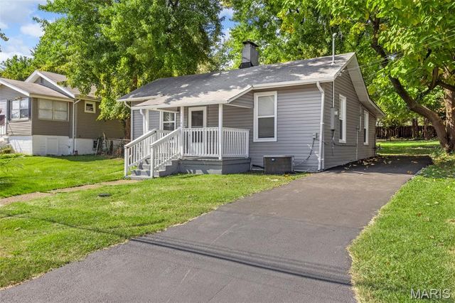 2345 Gaebler Avenue, Overland, MO 63114