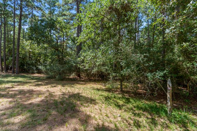 37432 Club house Lane, Montgomery, TX 77355