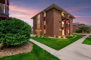 15816 Terrace Drive 3W, Oak Forest, IL 60452