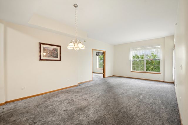 3125 Town Square Drive 401, Rolling Meadows, IL 60008
