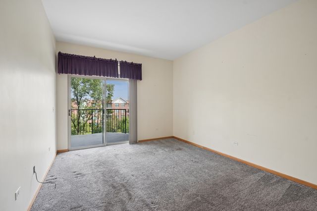 3125 Town Square Drive 401, Rolling Meadows, IL 60008