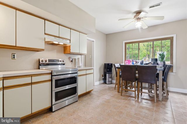 595 BUCK DR, Fairless Hills, PA 19030