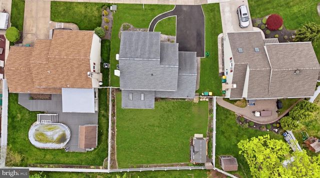 595 BUCK DR, Fairless Hills, PA 19030