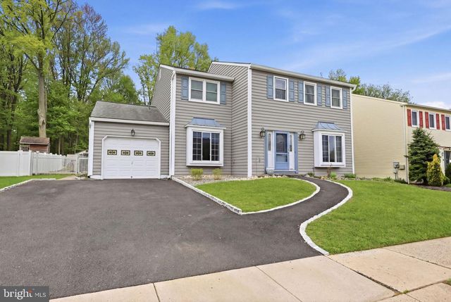 595 BUCK DR, Fairless Hills, PA 19030