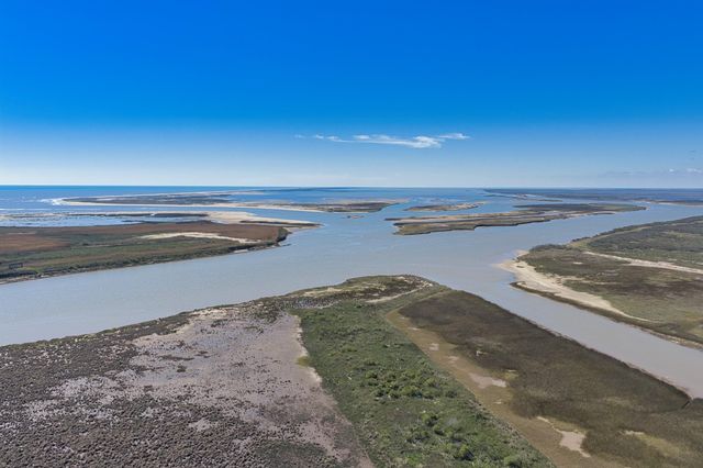 976 County Road 202, Sargent, TX 77414