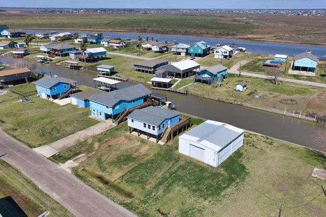 976 County Road 202, Sargent, TX 77414