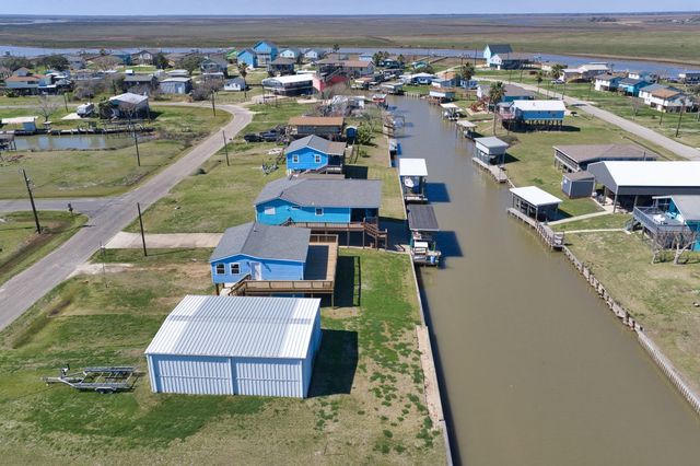 976 County Road 202, Sargent, TX 77414