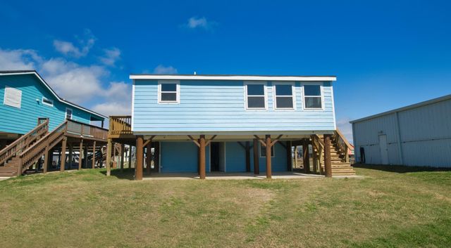 976 County Road 202, Sargent, TX 77414