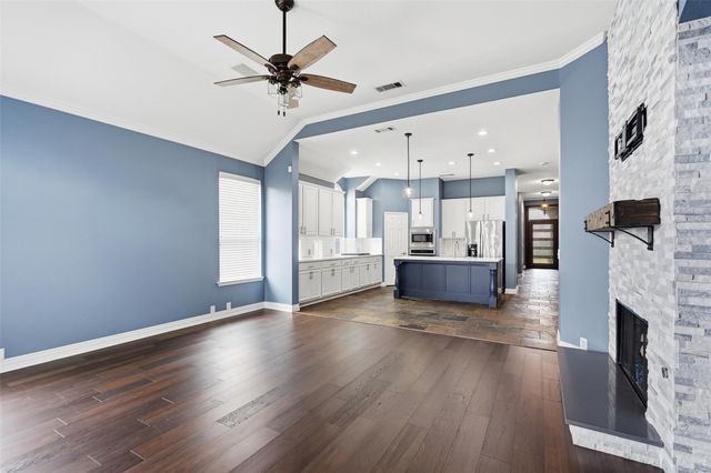 2331 Falcon Point Drive, Frisco, TX 75033