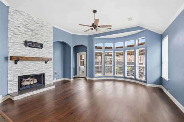 2331 Falcon Point Drive, Frisco, TX 75033