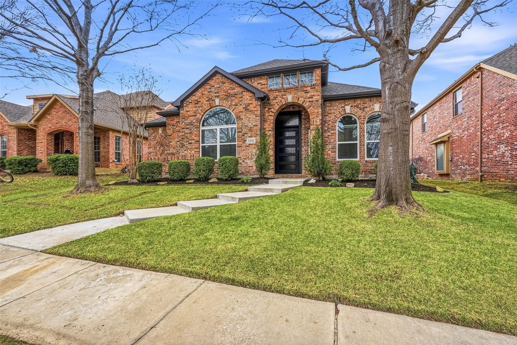 2331 Falcon Point Drive, Frisco, TX 75033