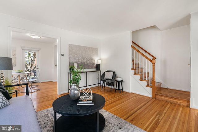 6021 WILLIAMSBURG RD, Alexandria, VA 22303