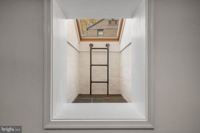 6021 WILLIAMSBURG RD, Alexandria, VA 22303