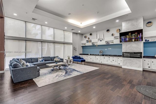 2775 NE 187th St 509, Aventura, FL 33180