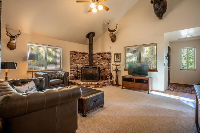 777 Sierra Pkwy, Camp Connell, CA 95223