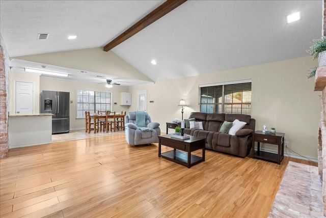 3727 Rau Drive, Dickinson, TX 77539