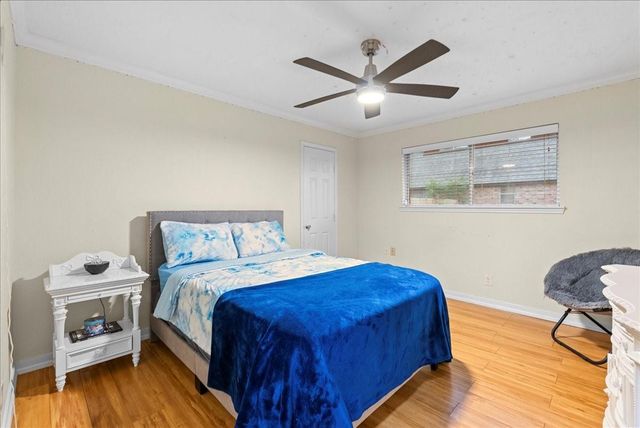 3727 Rau Drive, Dickinson, TX 77539