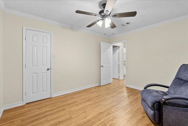 3727 Rau Drive, Dickinson, TX 77539