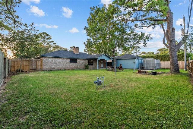 3727 Rau Drive, Dickinson, TX 77539