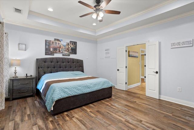 14 E Donnington Ct., Hattiesburg, MS 39402