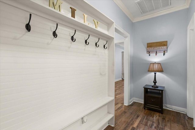 14 E Donnington Ct., Hattiesburg, MS 39402