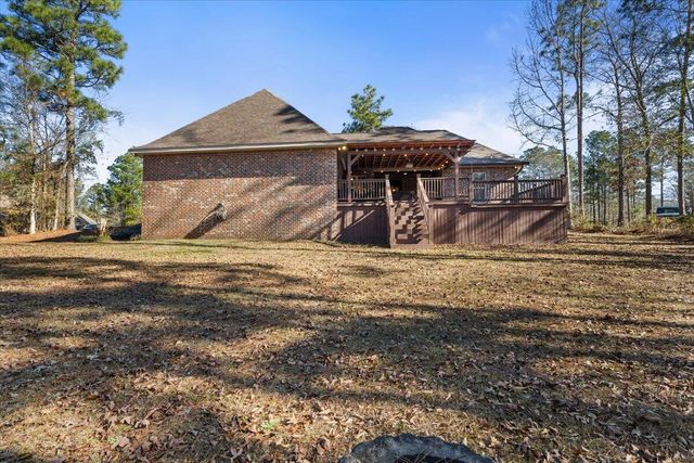 14 E Donnington Ct., Hattiesburg, MS 39402