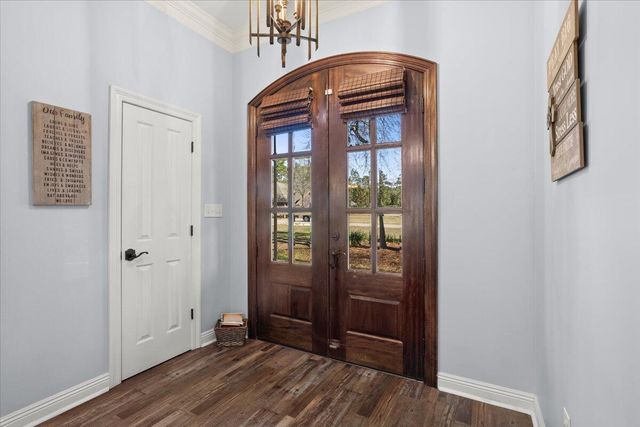 14 E Donnington Ct., Hattiesburg, MS 39402