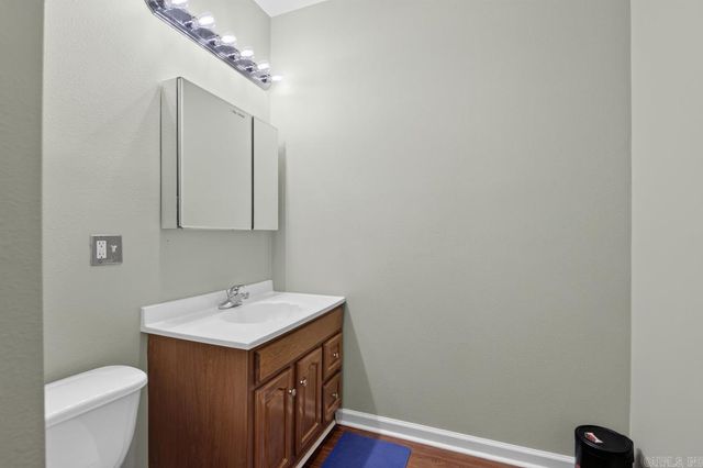 6618 Foxrun East End Dr, Mabelvale, AR 72103