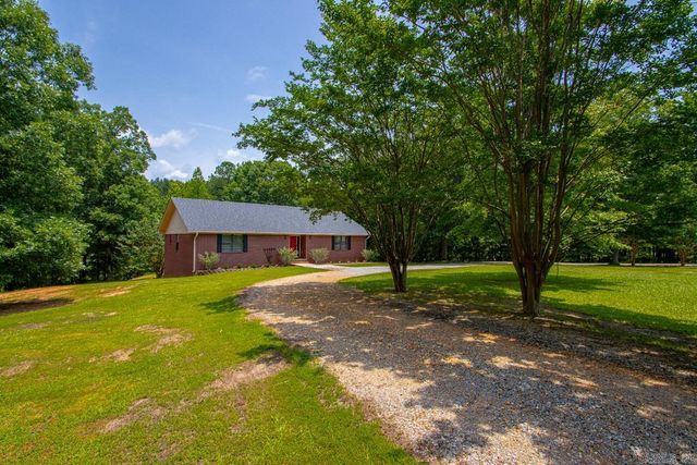 6618 Foxrun East End Dr, Mabelvale, AR 72103