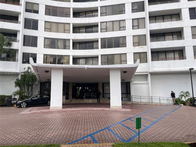 3505 S Ocean Dr 310, Hollywood, FL 33019