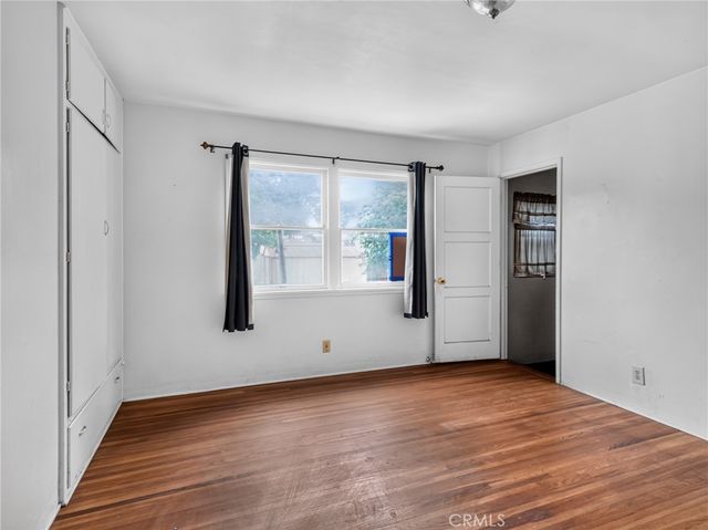 225 W Center Street, Ventura, CA 93001